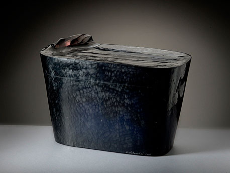 BLUE LANDSCAPE, mould-melted glass, cut, 19 × 25 × 16 cm, 2006
foto G. Urbánek